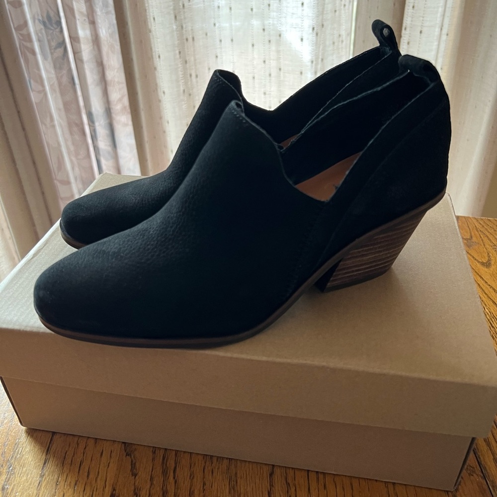 Lucky Brand Bootie Size 7